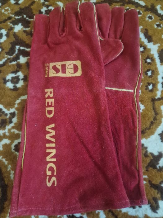 Продам перчатки Крага