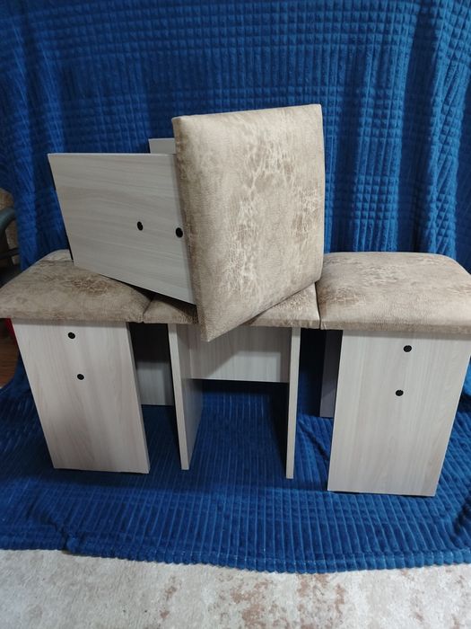 Продам табуретки