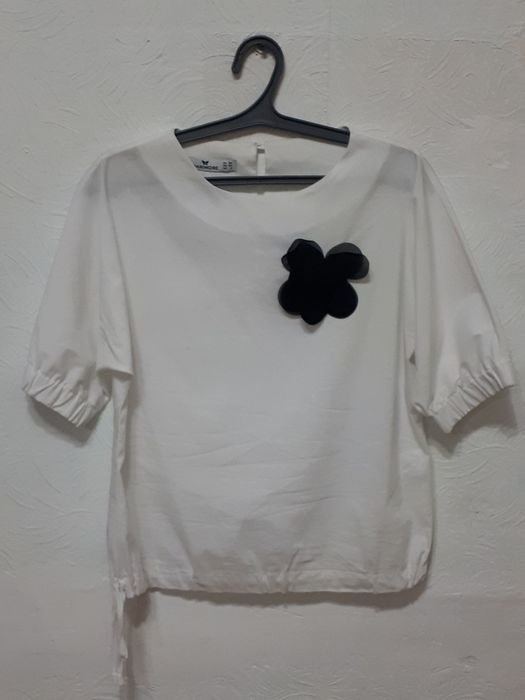 Продам кофта белая