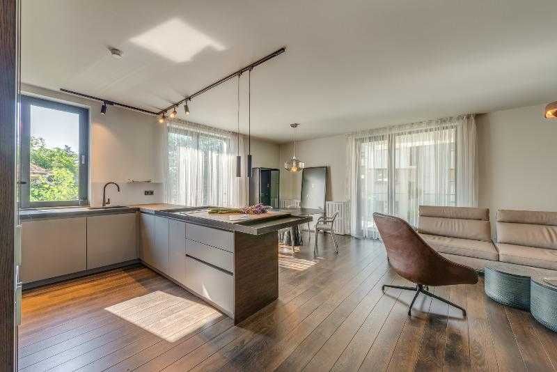 Дава се под наем Тристаен апартамент в София, Младост 3 - 78 кв.м за 400 € - Снимка #1