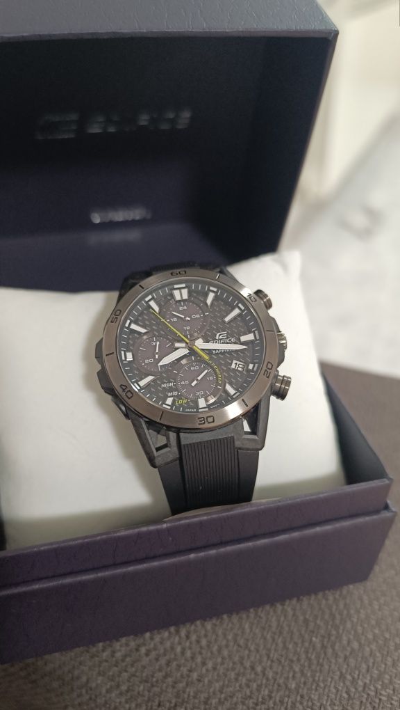 Casio Edifice 44mm Solar Sapphire Carbon