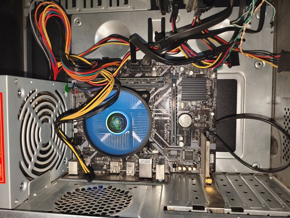 Материнская плата 1151v2