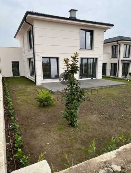 Продава се Къща в с. Белащица, Област Пловдив - 245 кв.м за 1429 €/кв.м - Снимка #9