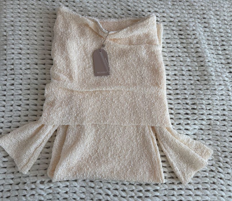 Най-продаваната нова рокля от Meshki. S