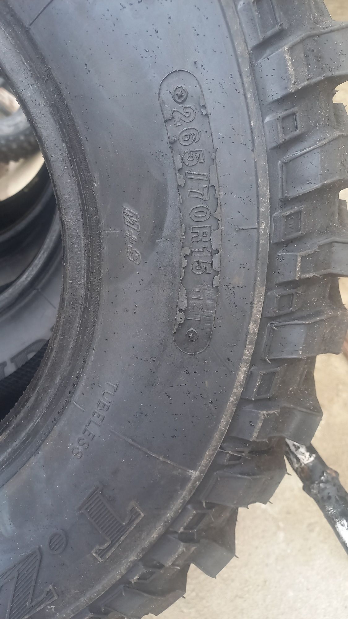 Anvelope off road 265/ 70 R 15