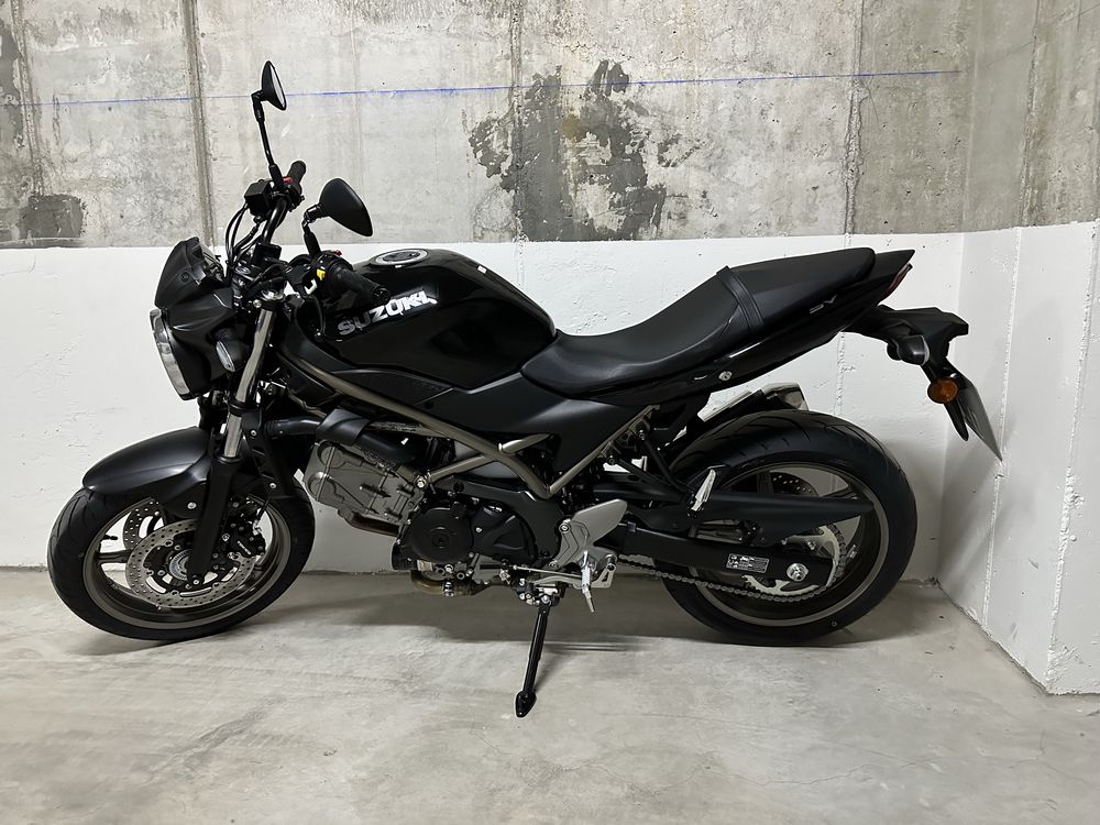 Suzuki SV650 AM4 2024 fara accesorii