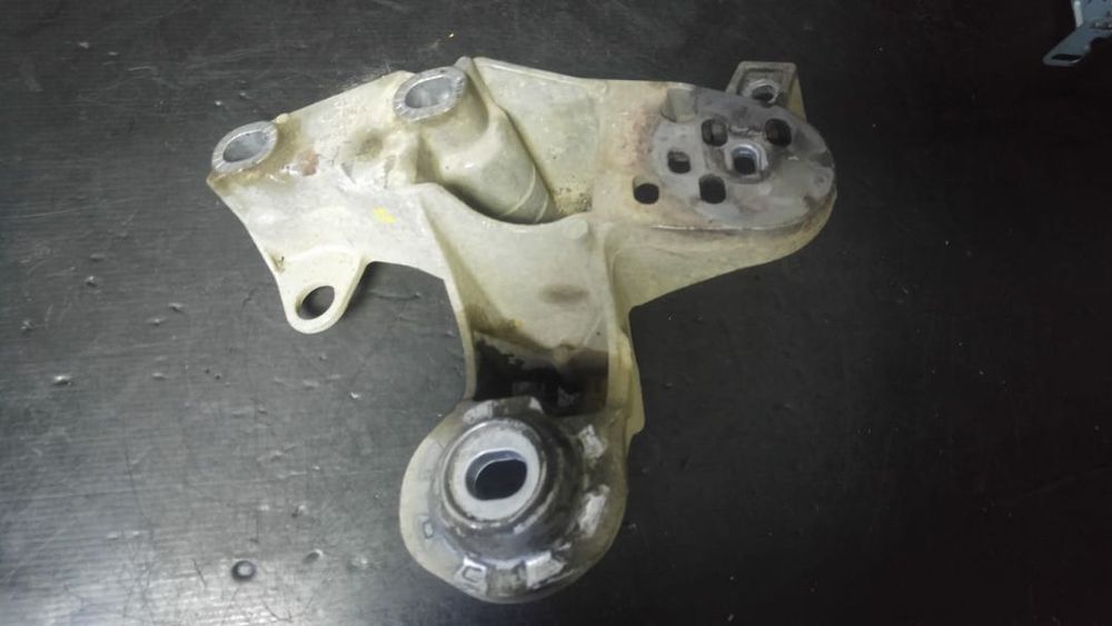 suport motor 1.9  tdi  bke audi a4 b7  2004-2008  8e0199351c