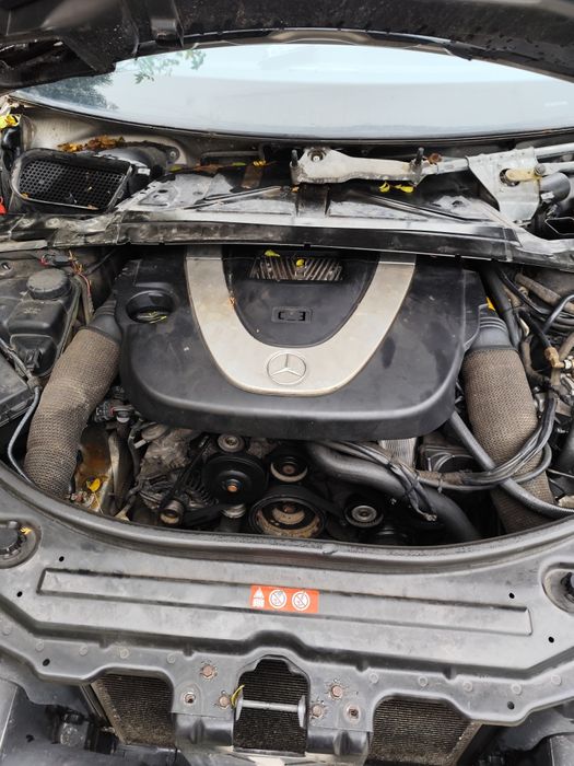 Двигател Mercedes R350 W251 A272