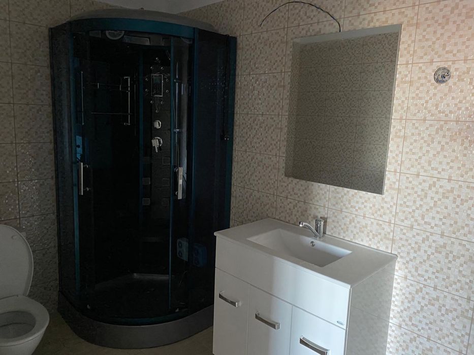 Apartament mare, la pret mic