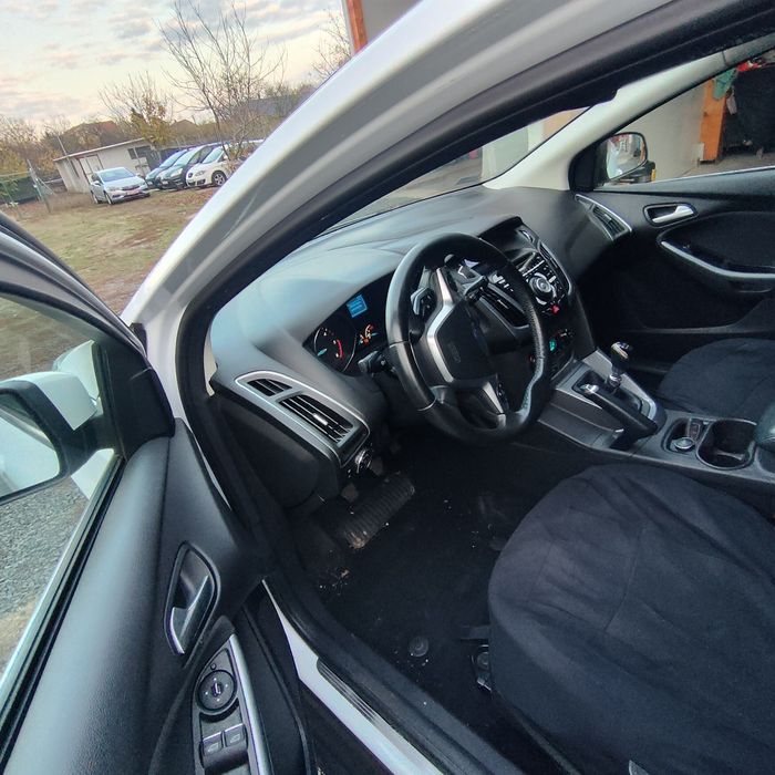 FORD focus dieset 2015 perfecta stare ieftin Garanție transport gratui