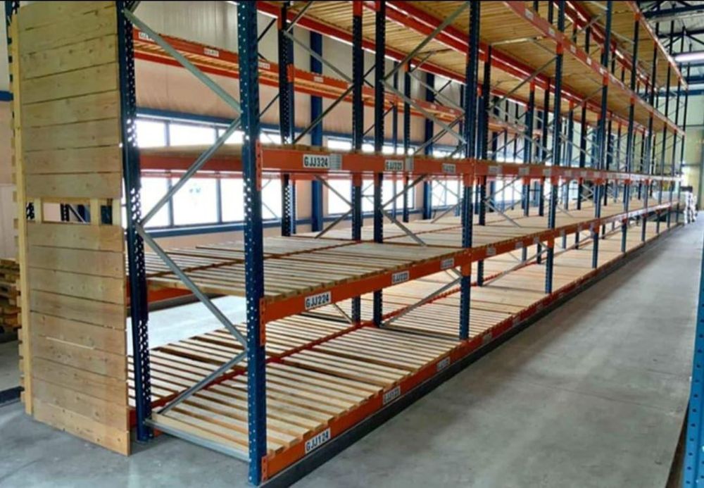 Rafturi metalice industriale