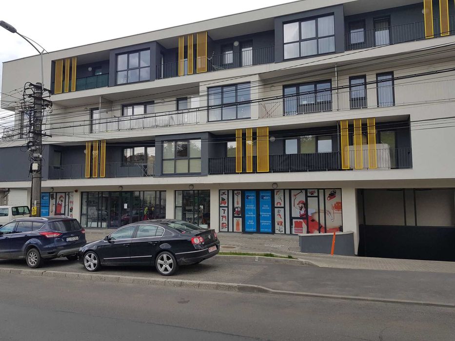 Inchiriem Transpalet electric - ridicare 2,9 m - capacitate 1200 kg