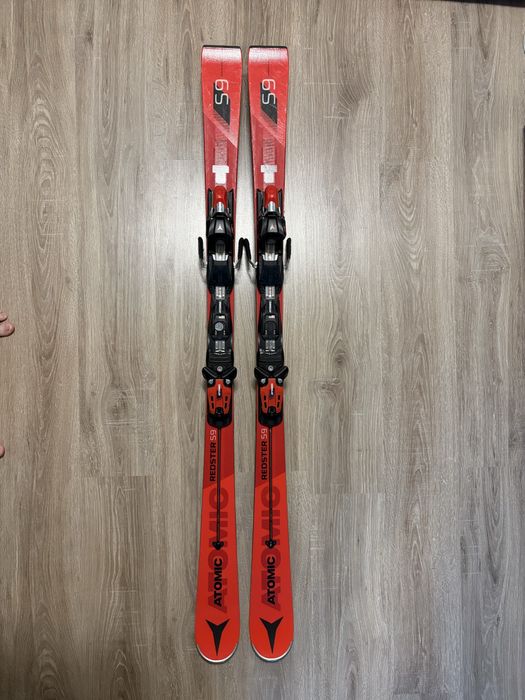 Schiuri Atomic Redster S9 153 cm + legături XDR 12 GW