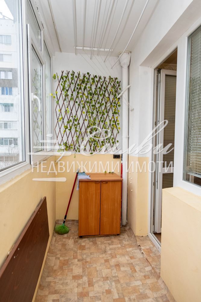 Продава се Двустаен апартамент в Шумен, Еверест - 62 кв.м за 1193 €/кв.м - Снимка #2