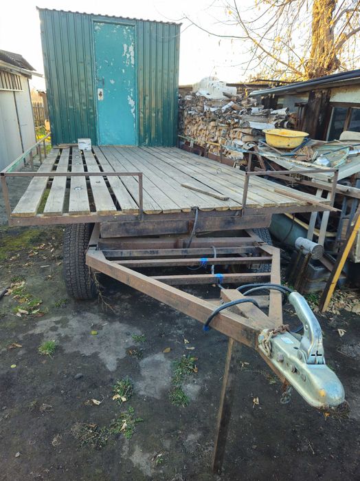 Прицеп для перевозки пчёл.