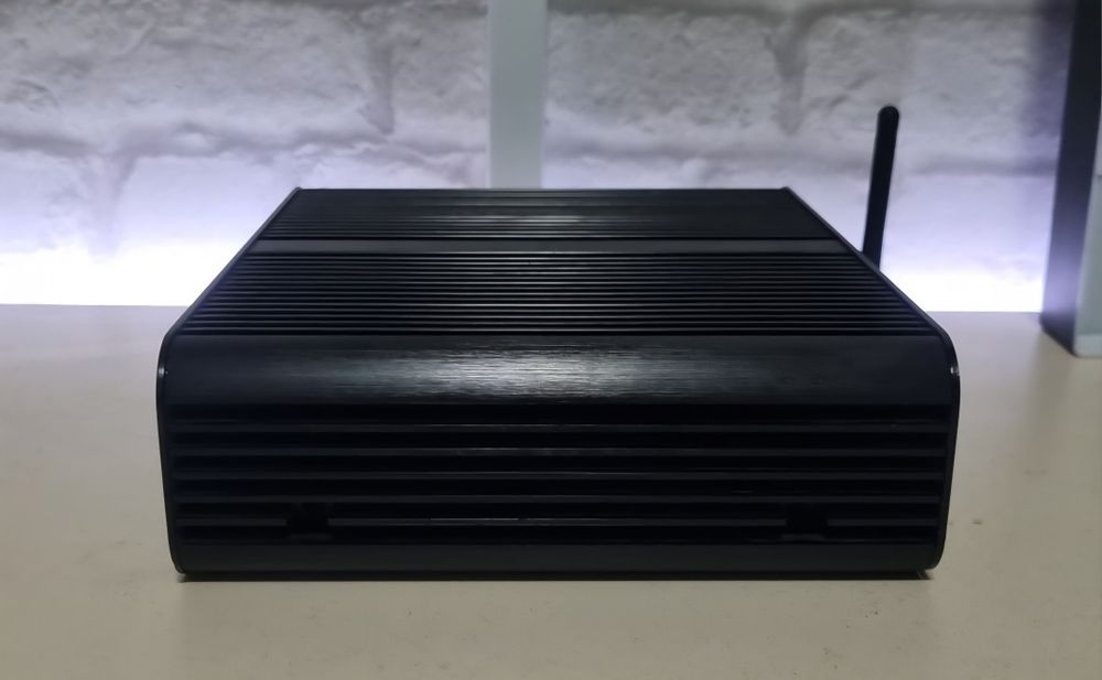 Mini Unitate PC Pasiva: i3 4130T/8GB RAM/SSD 120GB/WIFI/FANLESS