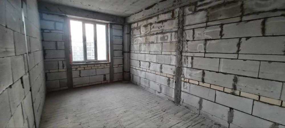 Продаётся 2х комн квартира  на 5 этаже Ор-р  Горгаз Саодат