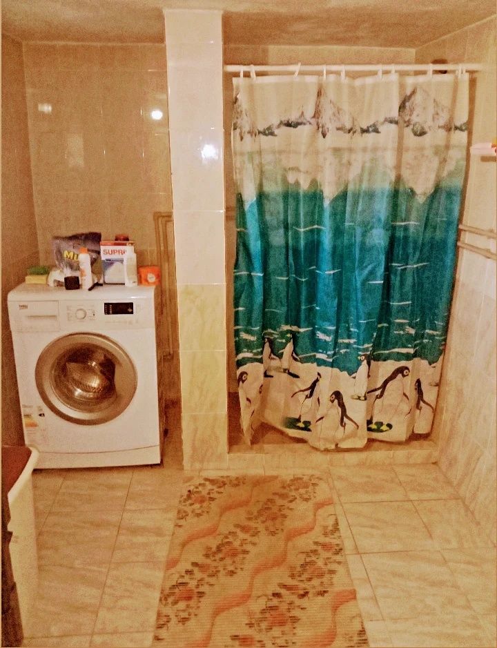Продается дом в центре. С фундаментом  10/10.