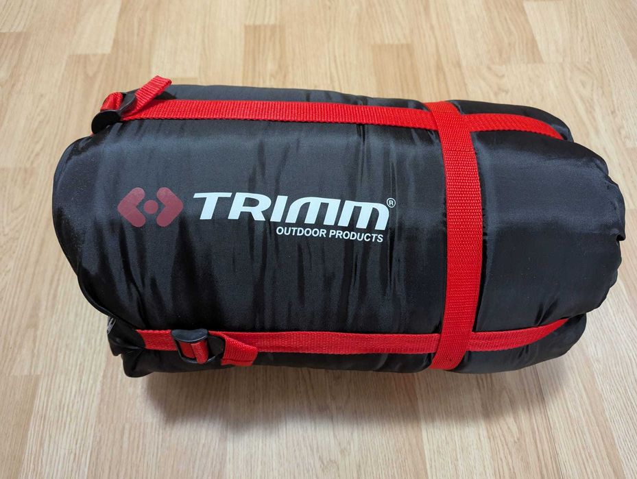 Cort coleman darwin si 2 saci de dormit