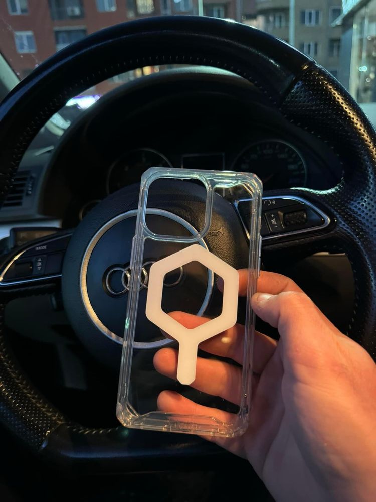 Кейс UAG/Pitaka За Iphone