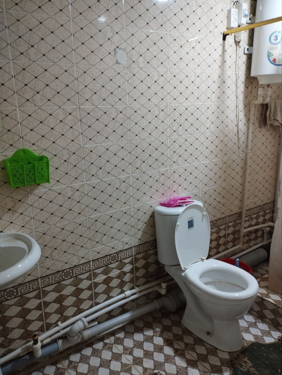 1  хонали КВ  ижарага  берилад
