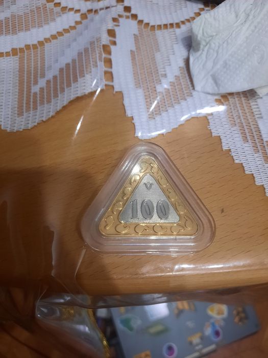 Продам коллекционные 100 тенге