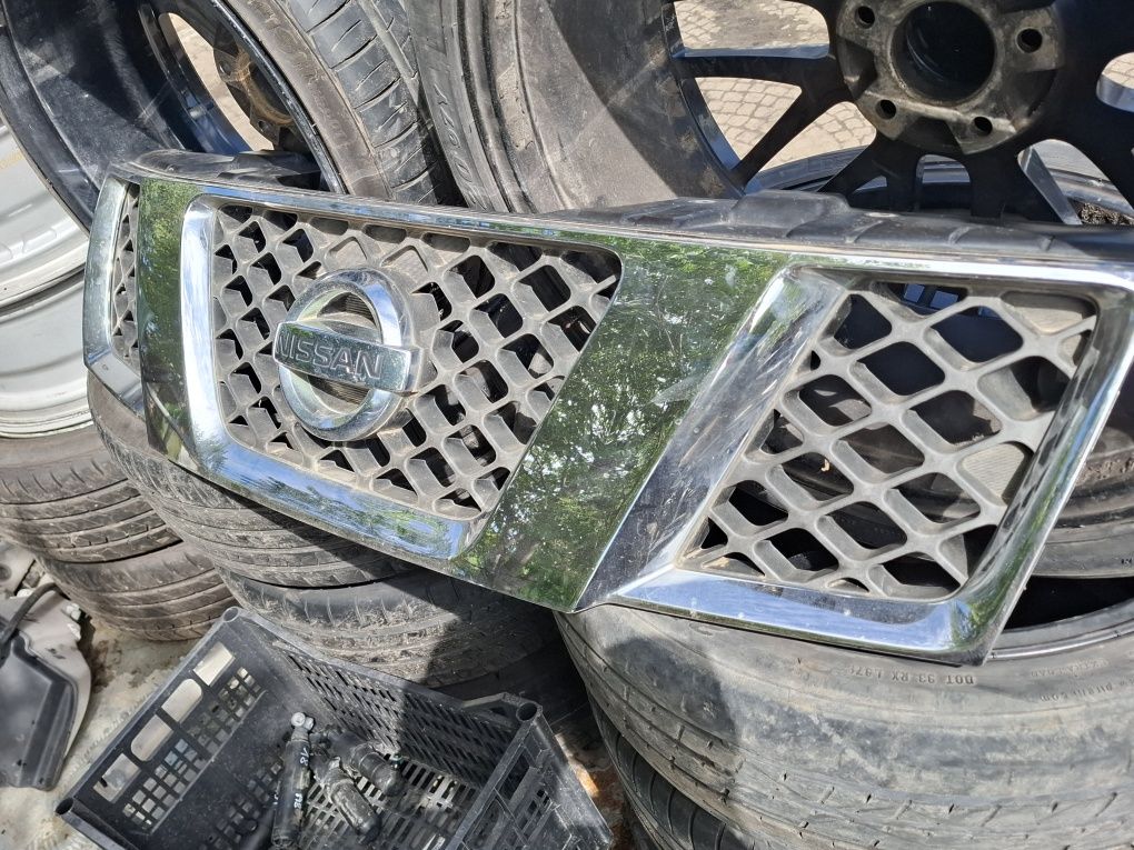 Решетка Nissan PATHFINDER 2007