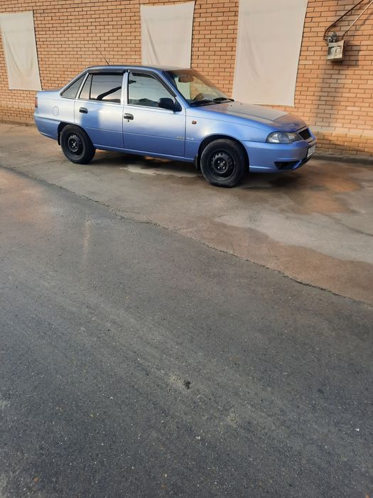 Nexia2 1.6 srochna sotiladi xolati yaxshi