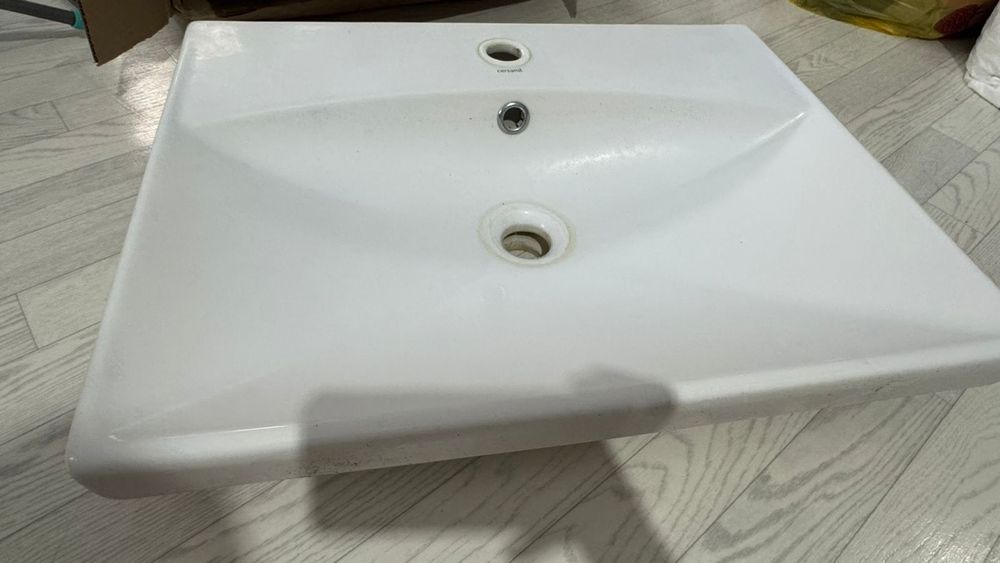 Раковина в хорошем состоянии