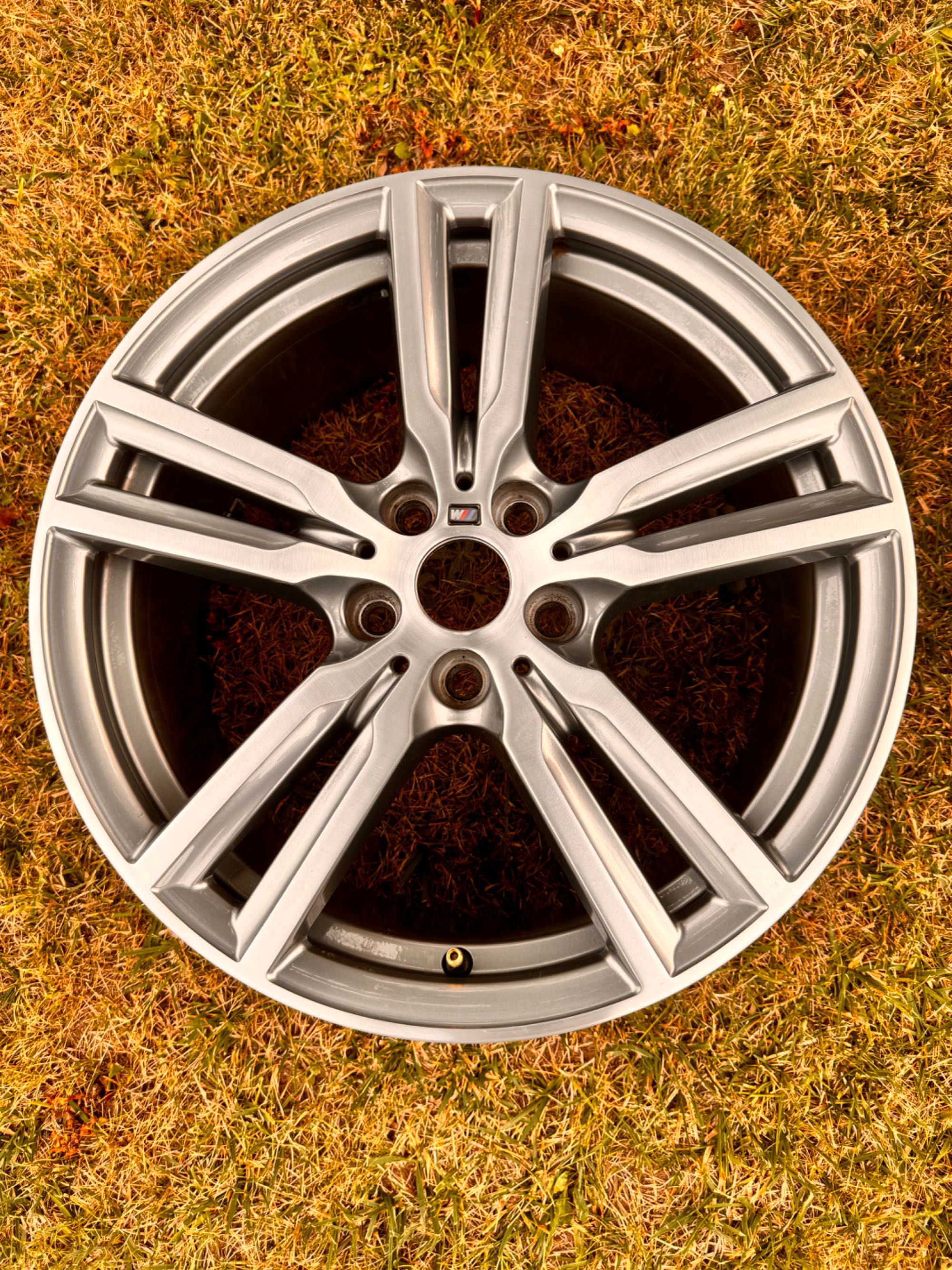 ДВА БРОЯ ДЖАНТИ BMW 18 цола Серия F45 F46