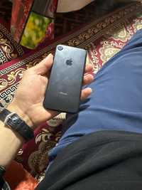 Iphone 7    32GB.     .