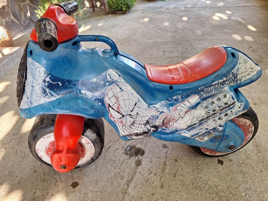 Vand motocicleta spiderman pt copii