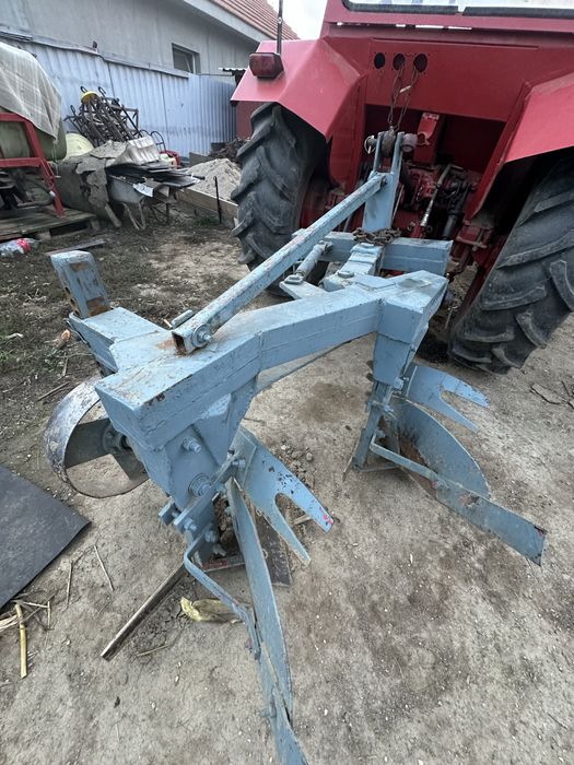 Plug agricol doua brazde / tractor / ireprosbail