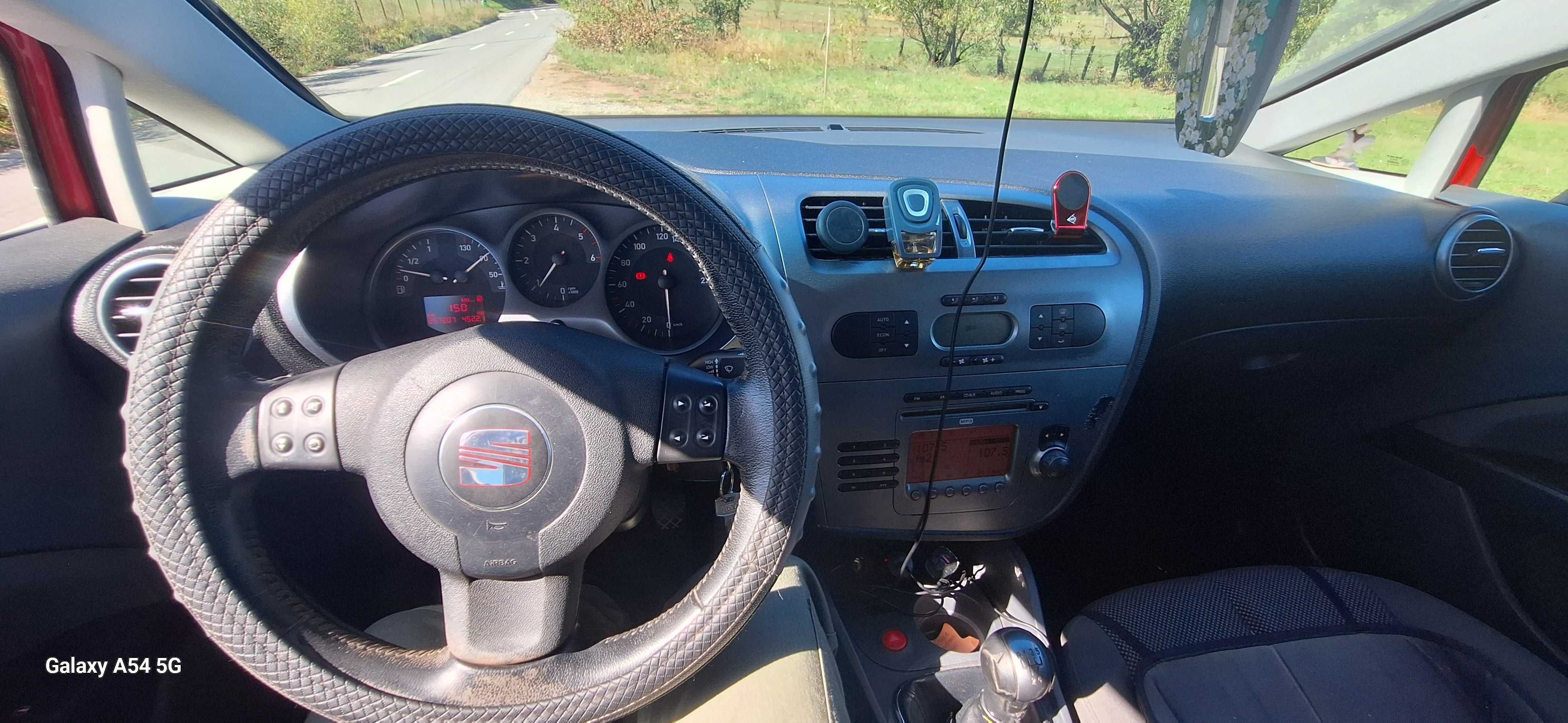 Vând seat leon 2008 1,9 tdi