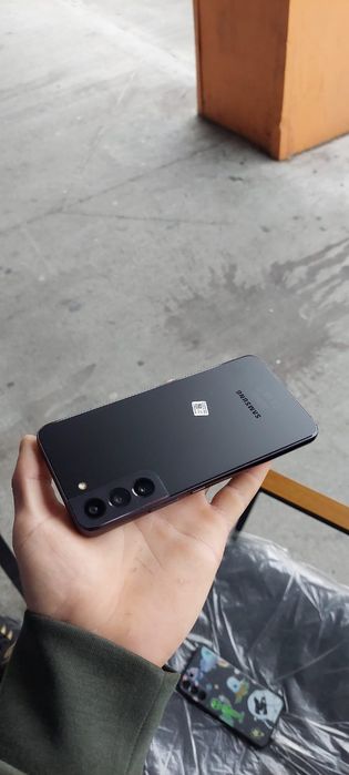 Samsung galaxy s22 plus