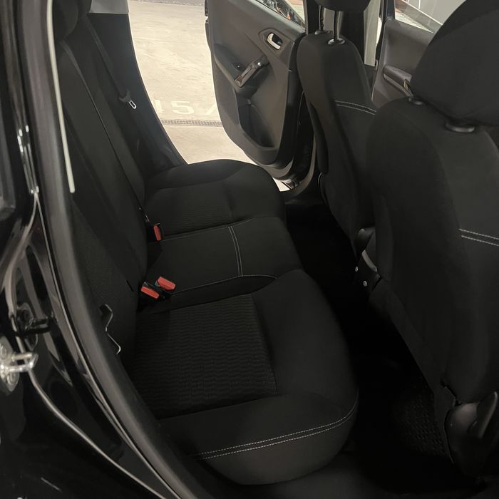 PEUGEOT 208, 2017 година