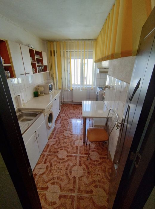 Vând Apartament 3 camere – Călărași