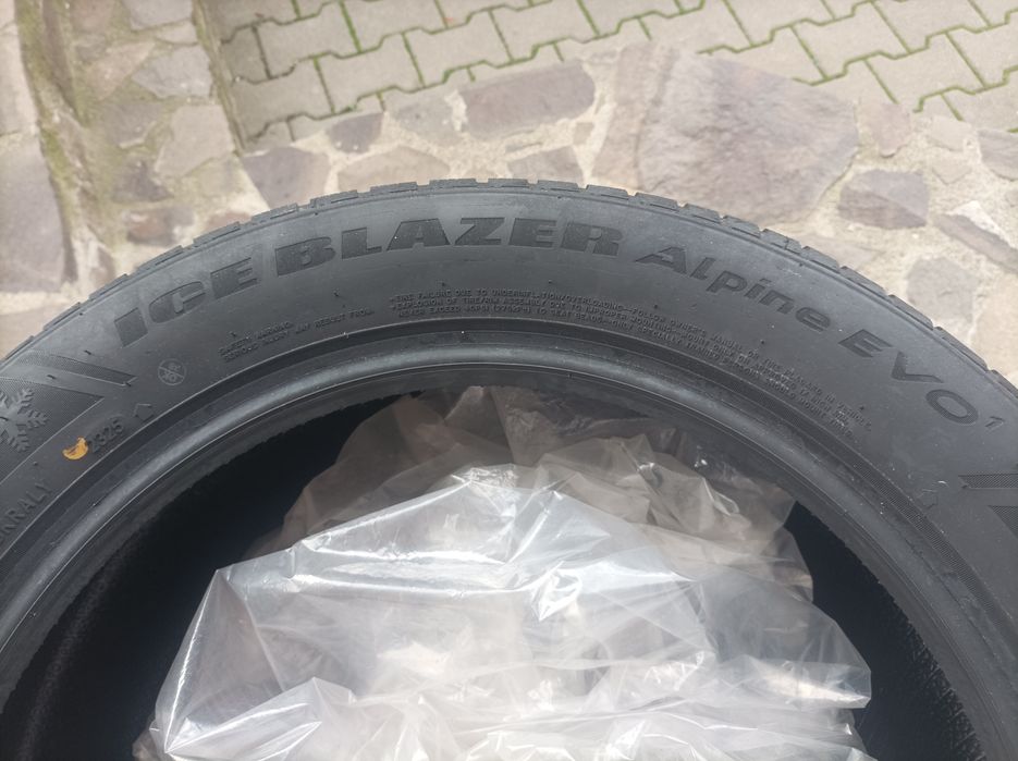 Anvelope noi iarnă 215/55R 17 2025