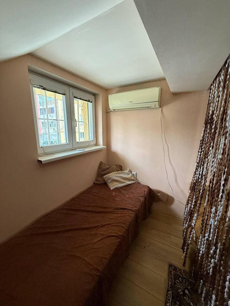 Дава се под наем Едностаен апартамент в София, Център - 45 кв.м за 450 € - Снимка #3