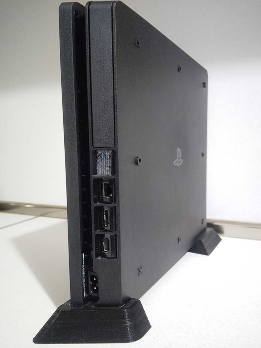 Playstation 4 Slim 1 TB / пълен комплект /