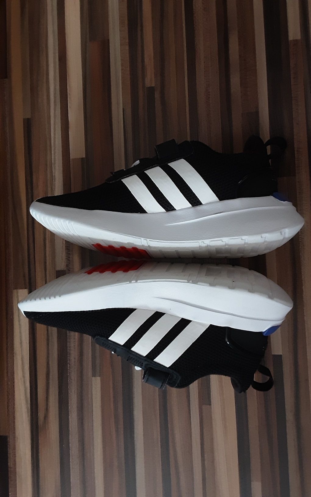 Н.30 ADIDAS оригинални маратонки