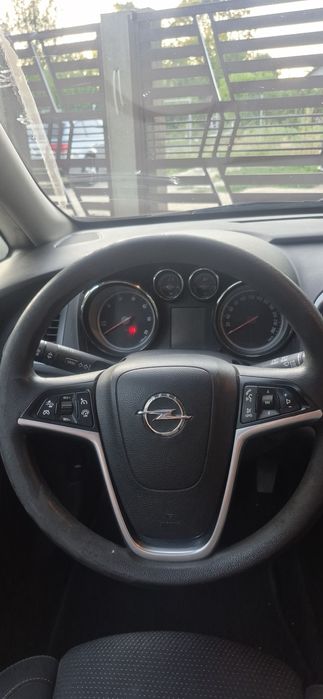 Opel Astra j 2014