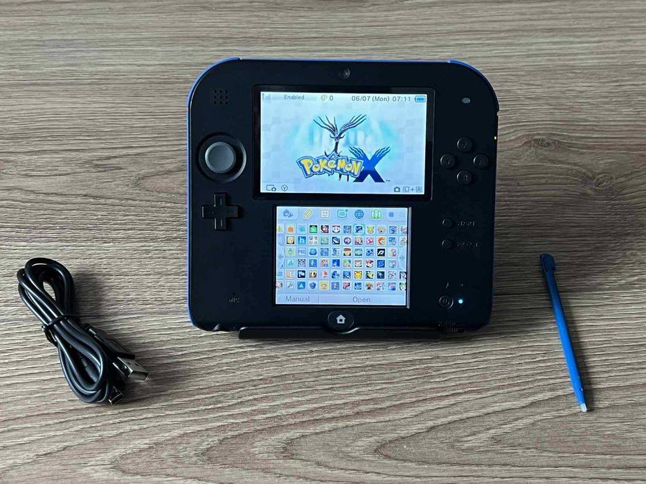 Nintendo 2DS Modat cu 80 jocuri toate versiunile Pokemon,Mario,Zelda