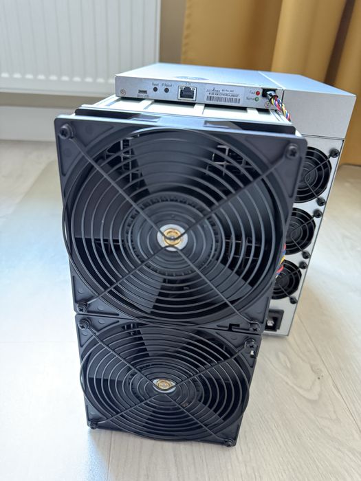 Vand Asic Bitmain Antminer S21+ / S21 Pro / S21 XP Bitcoin hosting BTC