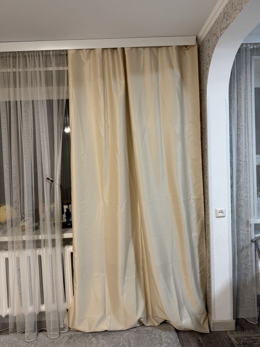 Шторы атласные (новые)