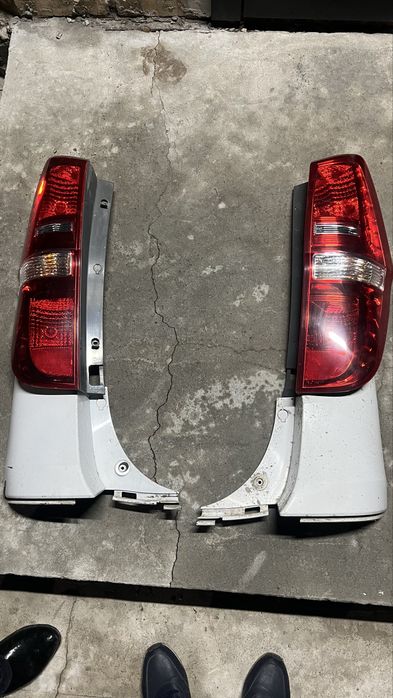 Hyundai H-1 задние фары