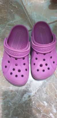 Papuci crocs pentru fetițe