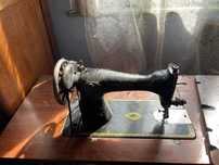 Masina de cusut Singer SIMANCO 94730 - 15k88, completa, cu tot cu acte