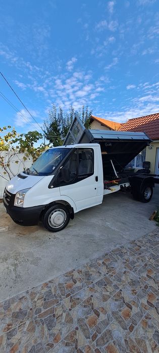 Autoutilitară basculabilă 3,5 tone