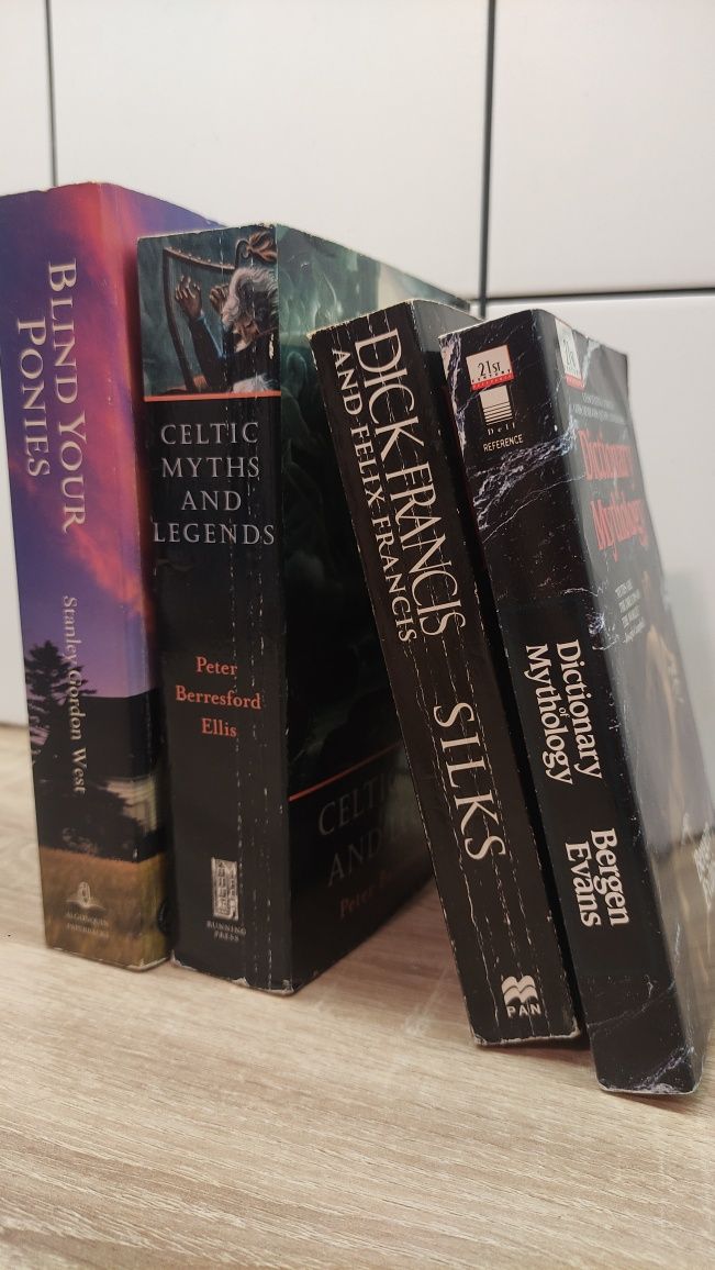 Книги на английском языке, кельты, мифология, словарь, бесцеллер